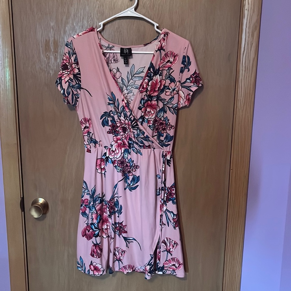 Derek Heart Floral Wrap Dress - SO SOFT